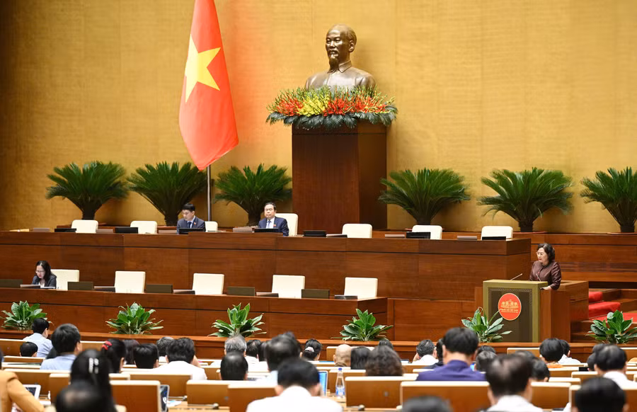 Toàn cảnh phiên họp sáng 20/5. 