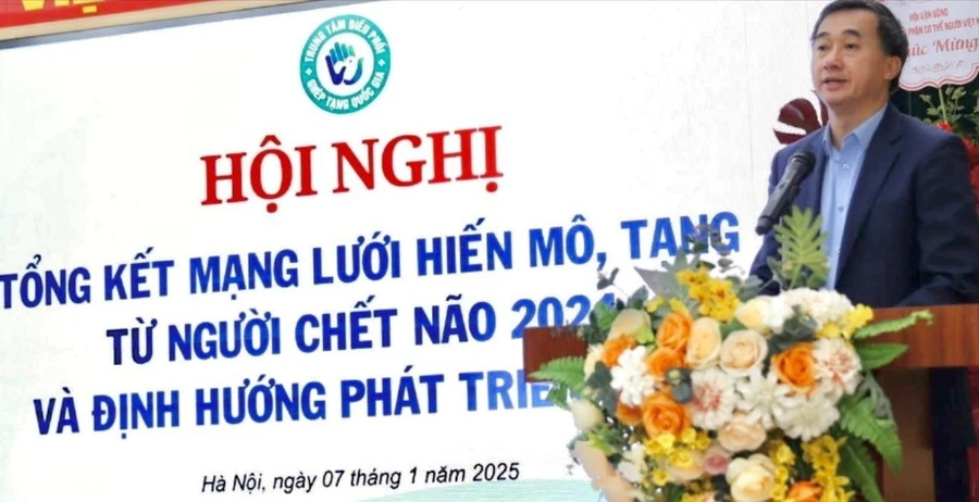 Thứ trưởng Bộ Y tế Trần Văn Thuấn.