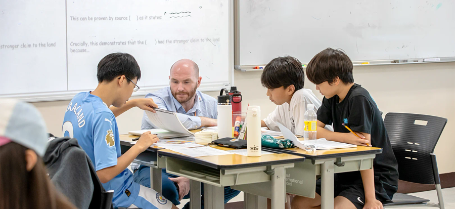 Chi tiêu học thêm bùng nổ ở bậc tiểu học Hàn Quốc.