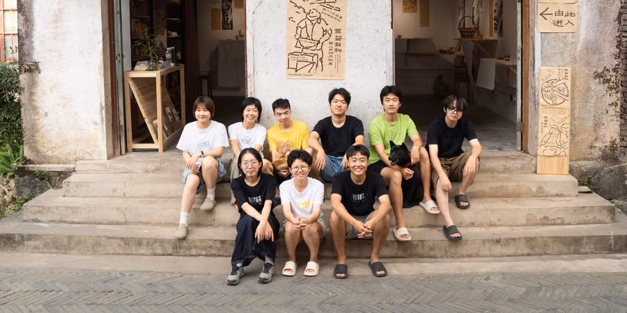 Nhóm bạn trẻ 'bỏ phố về quê' để sáng lập Slime Club.