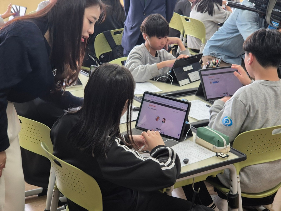 Học sinh Hàn Quốc thiếu tư duy phản biện trong quá trình đọc hiểu.