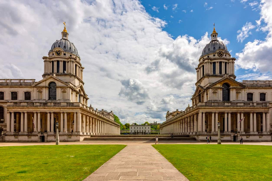 Đại học Greenwich, Anh.