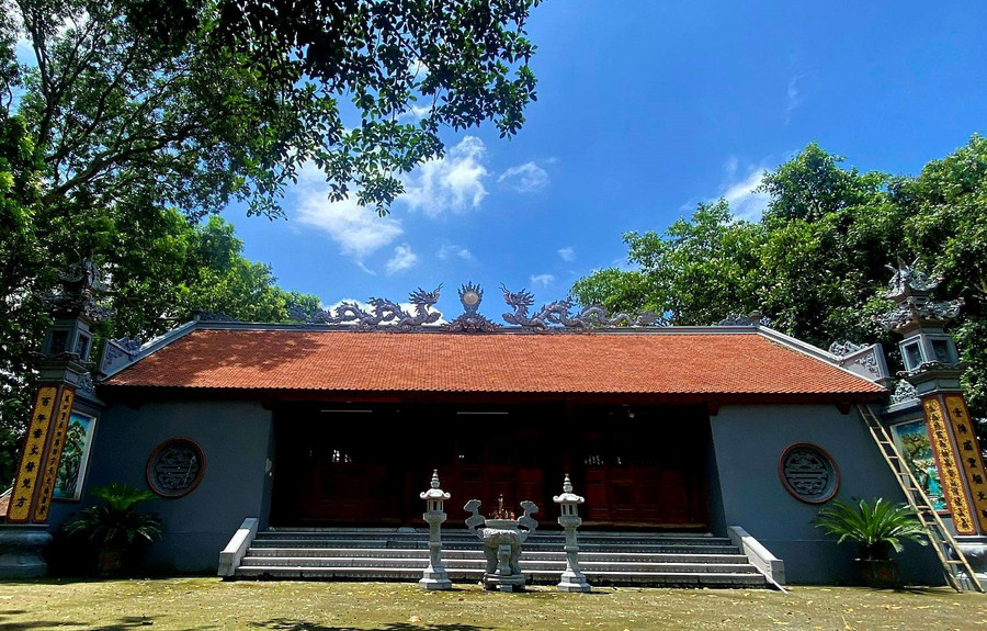 Đền Xà - nơi thờ thánh Tam Giang.