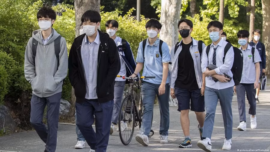 Chi phí đồng phục Hàn Quốc tăng cao trong những năm gần đây.