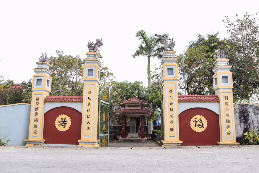 Nhà thờ họ Hoàng Nghĩa – Di tích lịch sử cấp tỉnh.