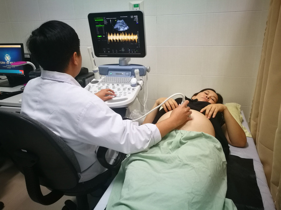 Tỷ lệ phụ nữ mang thai được sàng lọc trước sinh tại Việt Nam đã có xu hướng tăng trong những năm qua. Ảnh minh hoạ.