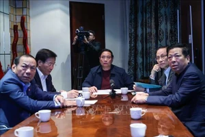 Thủ tướng họp khẩn trực tuyến từ Nam Phi về ứng phó lũ lụt ở miền Trung