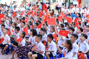 Ngày khai giảng náo nhiệt, tươi vui