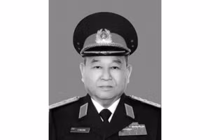 Đại tướng, Anh hùng Lực lượng vũ trang nhân dân Lê Văn Dũng.