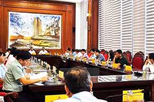 Lãnh đạo 2 tỉnh Quảng Bình và Quảng Trị họp bàn về nhân sự. Ảnh: Quốc Việt