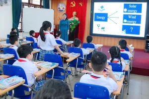 Trường Tiểu học Nguyễn Bá Ngọc tổ chức chuyên đề dạy môn Khoa học bằng tiếng Anh.