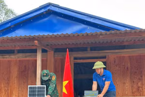 Chương trình “Thứ bảy về bản” mang ánh sáng đến người dân vùng biên giới.