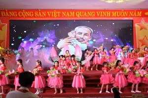 Quảng Trị tuyên dương 90 thiếu nhi tại Đại hội Cháu ngoan Bác Hồ.