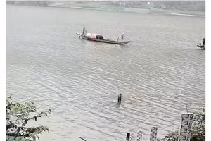 Vụ chìm đò khiến 1 người chết, 2 người mất tích.