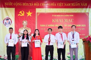 Lãnh đạo xã Hướng Phùng phát động Tuần lễ hưởng ứng học tập suốt đời.