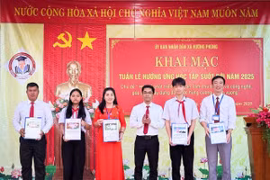 Lãnh đạo xã Hướng Phùng phát động Tuần lễ hưởng ứng học tập suốt đời.
