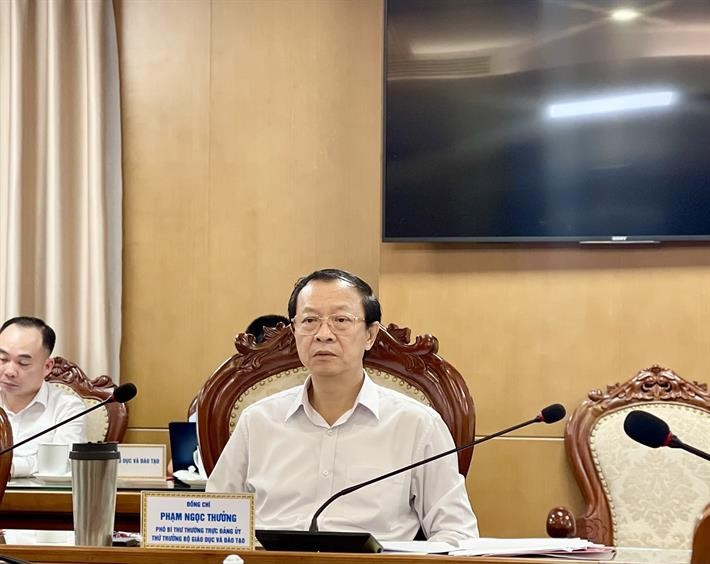 Thứ trưởng Thường trực Phạm Ngọc Thưởng phát biểu tại buổi làm việc. pp2.jpg