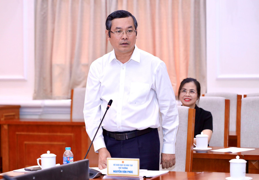 Thứ trưởng Nguyễn Văn Phúc phát biểu tại hội nghị. img-9332.jpg