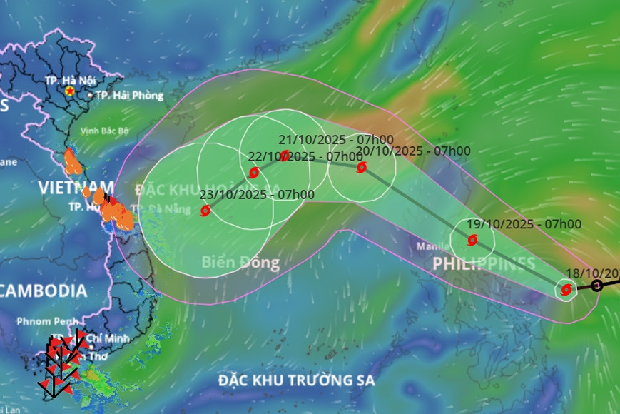 Bão Fengshen đi vào vùng biển phía Đông khu vực Bắc Biển Đông và trở thành cơn bão số 12 trong năm 2025.