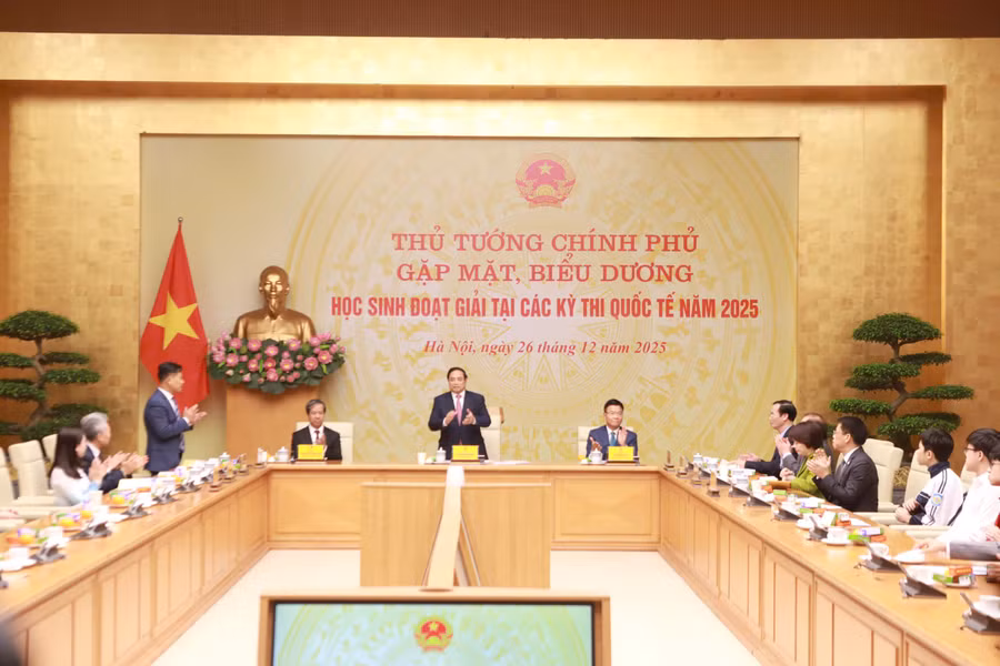 Thủ tướng Chính phủ Phạm Minh Chính gặp mặt, biểu dương học sinh đoạt giải tại các kỳ thi quốc tế năm 2025.