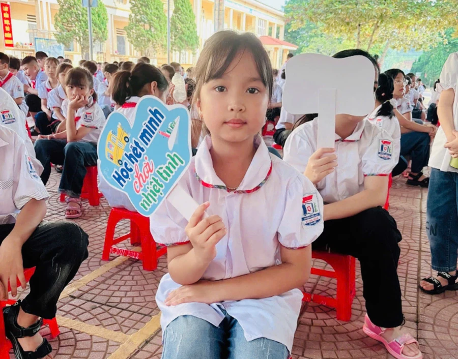 Học sinh Trường Tiểu học thị trấn Hạ Hòa (Phú Thọ).