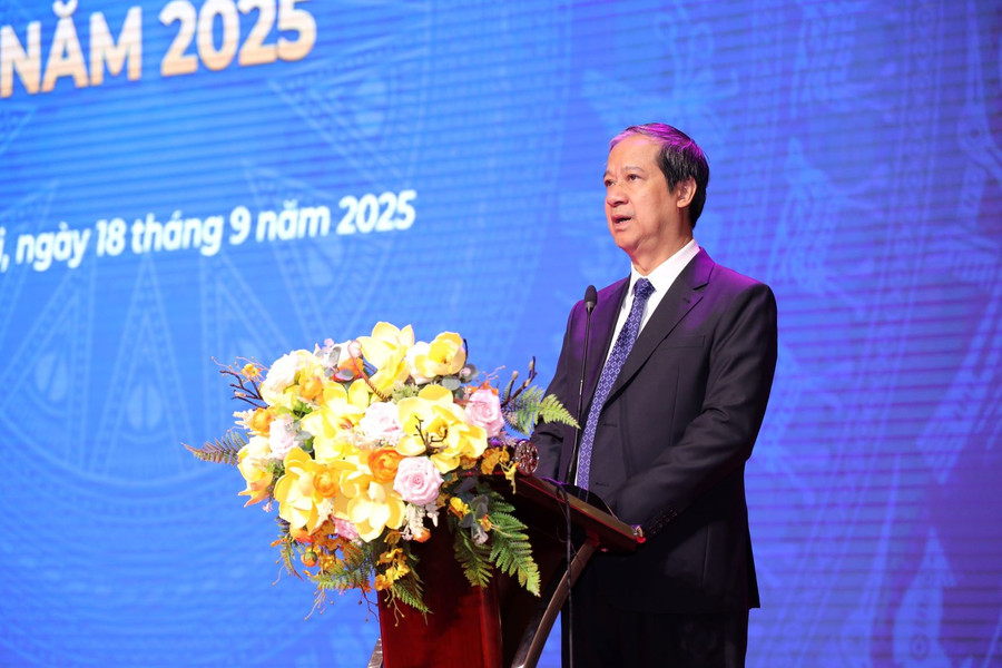 Bộ trưởng Nguyễn Kim Sơn phát biểu khai mạc. img-9291.jpg