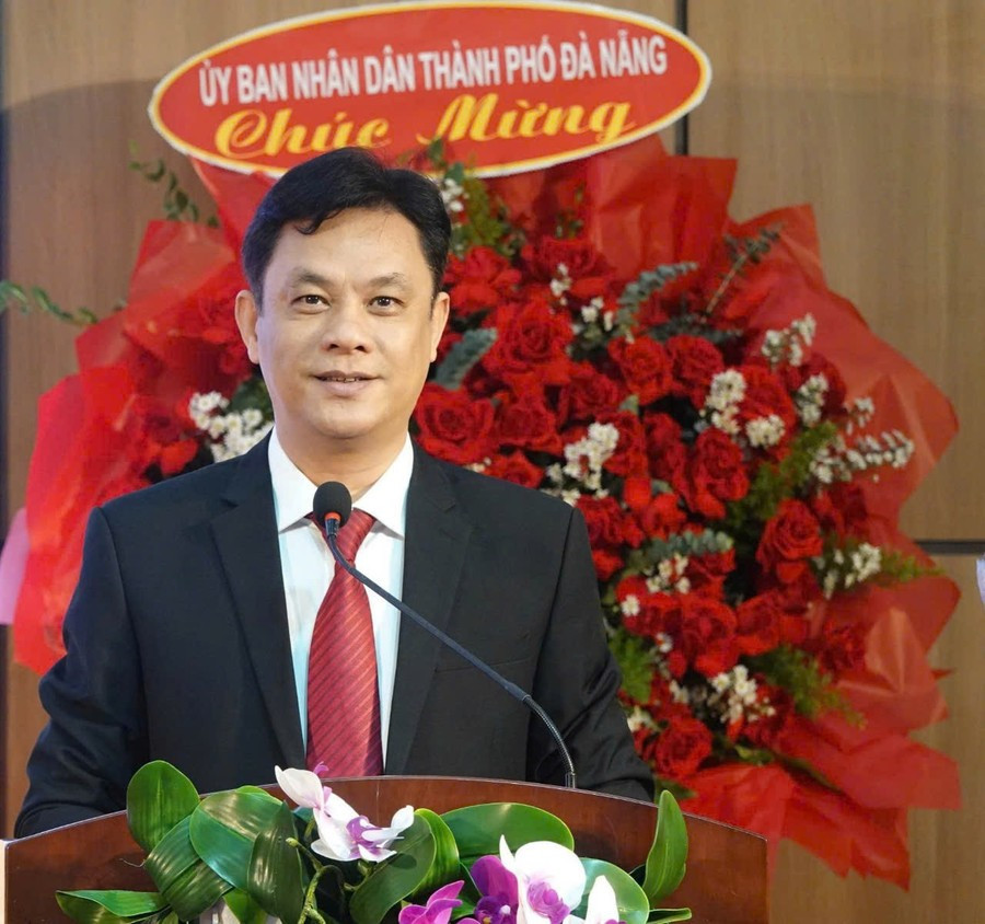 PGS.TS Nguyễn Văn Long - Hiệu trưởng Trường Đại học Ngoại ngữ (Đại học Đà Nẵng). Ảnh: Hà Nguyên.