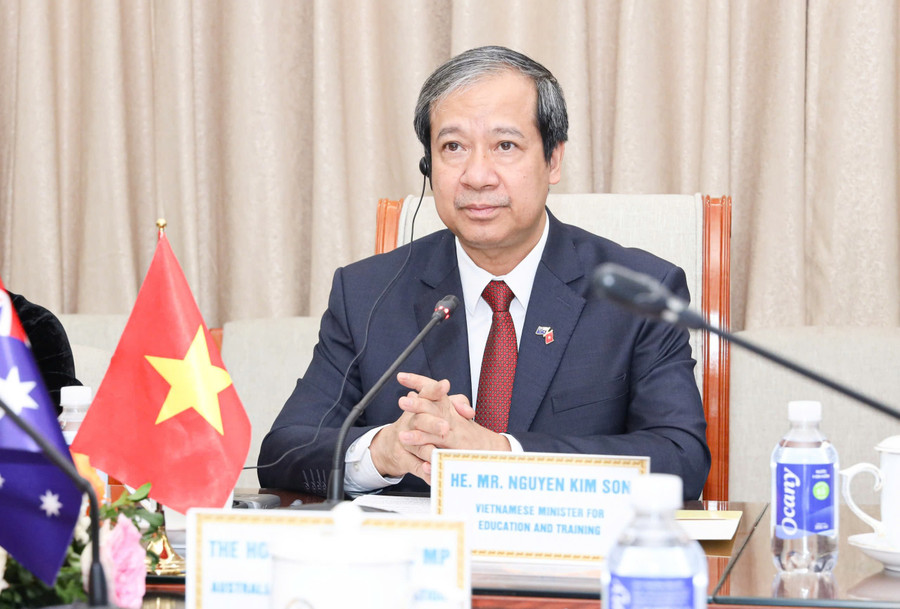 응우옌 킴 선 장관. 5.jpg