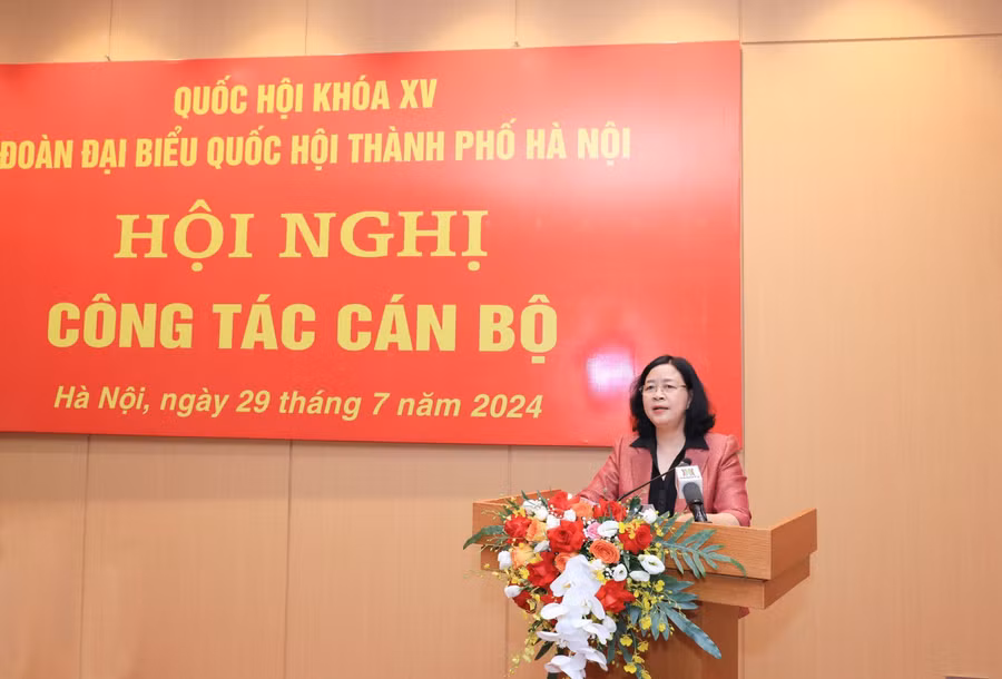 Ba Bui Thi Minh Hoai.jpg