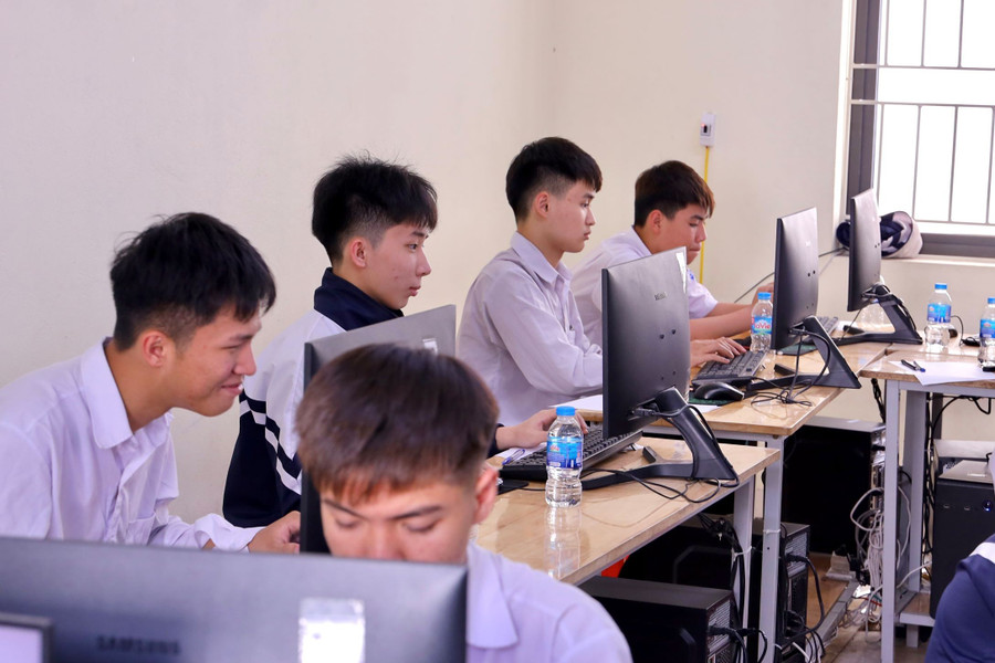 Học sinh tham gia khảo sát PISA 2025 tại Bắc Giang. Ảnh: Nguyễn Mạnh.