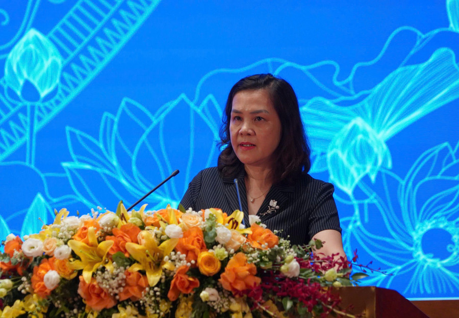 Bà Nguyễn Ngọc Thư, Giám đốc Sở GDĐT Cao Bằng phát biểu. gd-so-dak-lak.jpg
