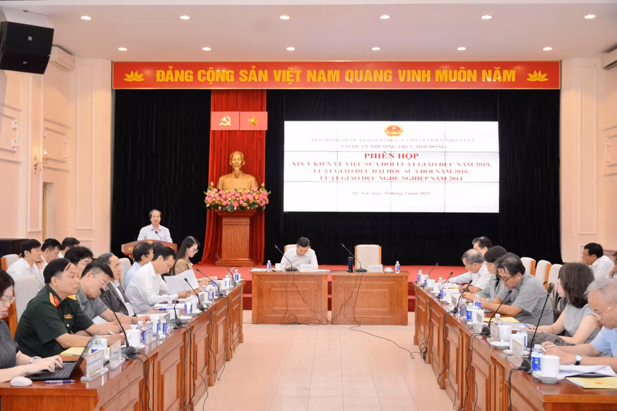 Phiên họp xin ý kiến về việc sửa đổi Luật Giáo dục, Luật giáo dục Đại học và Luật Giáo dục nghề nghiệp.