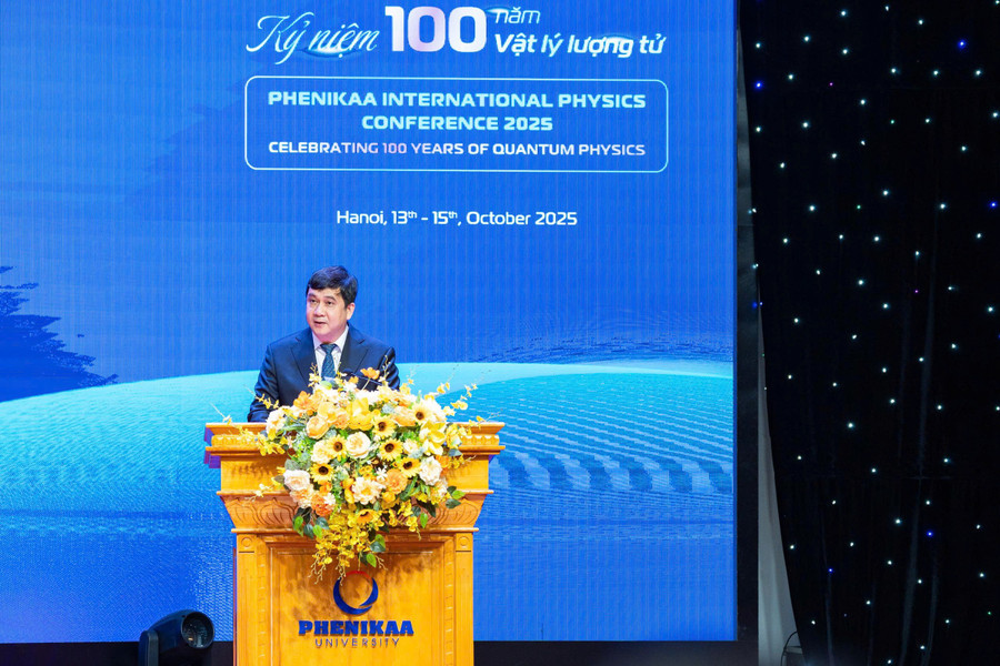 GS. TS Phạm Thành Huy - Phó Giám đốc Đại học Phenikaa, Trưởng Ban Tổ chức PIPC 2025 phát biểu. hoi-thao-3.jpg