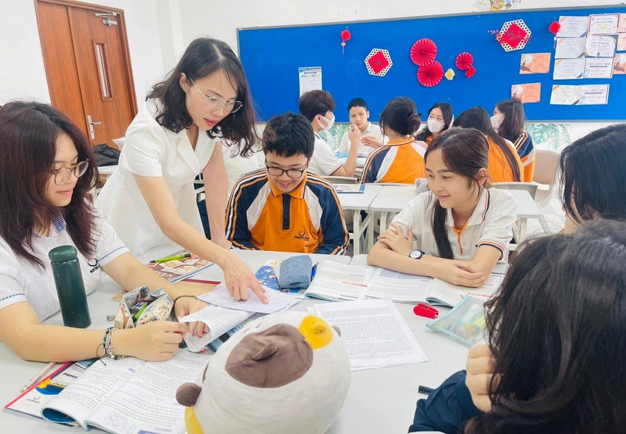 Thầy trò Phenikaa School trong giờ học.