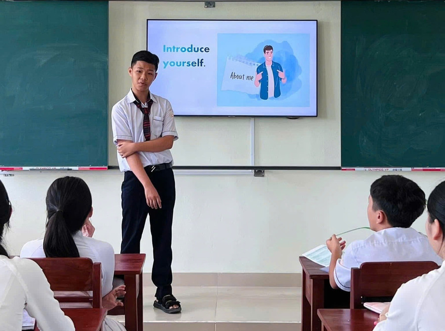Học sinh Trường THPT Phú Bài, TP.Huế.