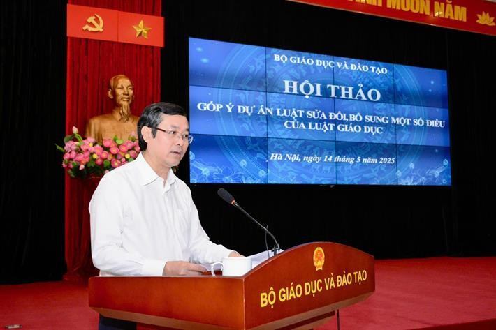 Thứ trưởng Nguyễn Văn Phúc chủ trì hội thảo góp ý Dự thảo Luật sửa đổi, bổ sung một số điều của Luật Giáo dục. . b2.jpg