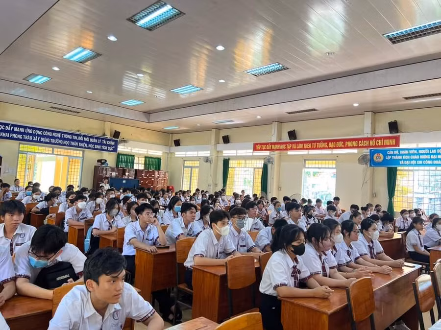 Học sinh Trường THPT Võ Văn Kiệt (Vũng Liêm, Vĩnh Long). Ảnh: NTCC