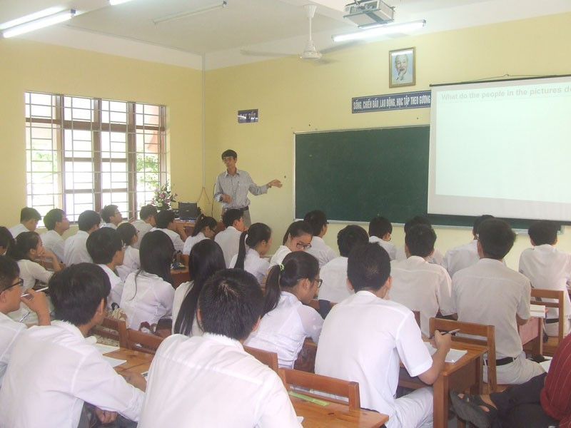 Giờ học tại Trường THPT Nguyễn Huệ (Đắk Lắk).