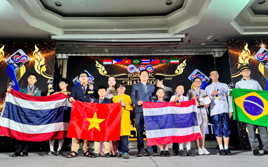 Đoàn học sinh Việt Nam đạt thành tích xuất sắc tại ITMC quốc tế