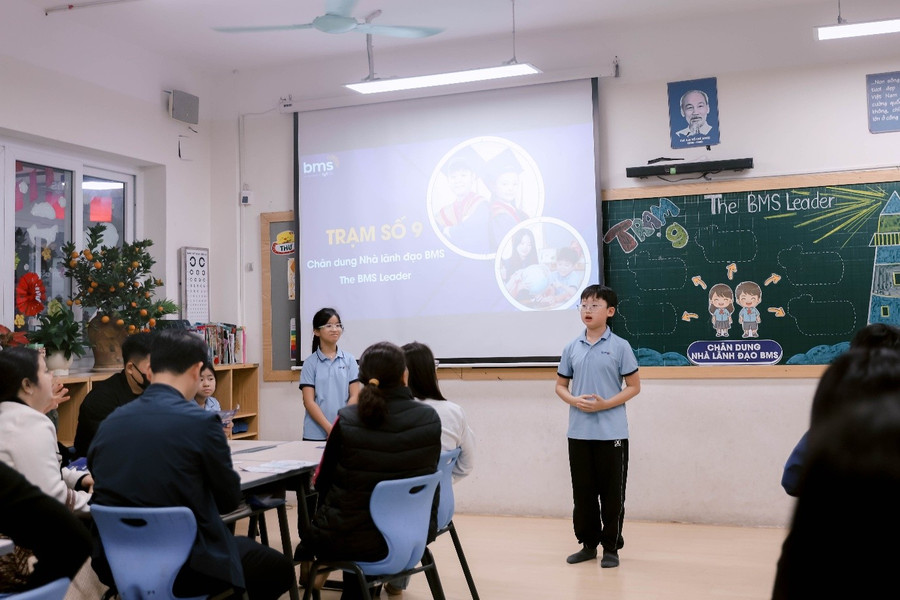 Học sinh giới thiệu về các yếu tố cần có của một BMS Leader.