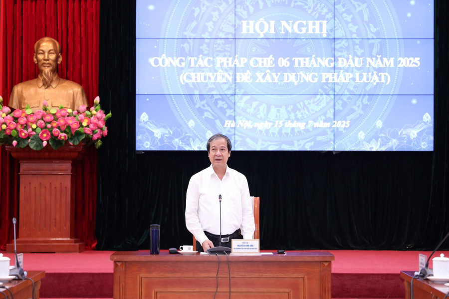 Bộ trưởng Nguyễn Kim Sơn nhấn mạnh quan điểm tiếp cận là các kế hoạch đề ra mang tính “động”, liên tục cập nhật, nên xác định tinh thần việc sẽ phát sinh thường xuyên. img-6473.jpg