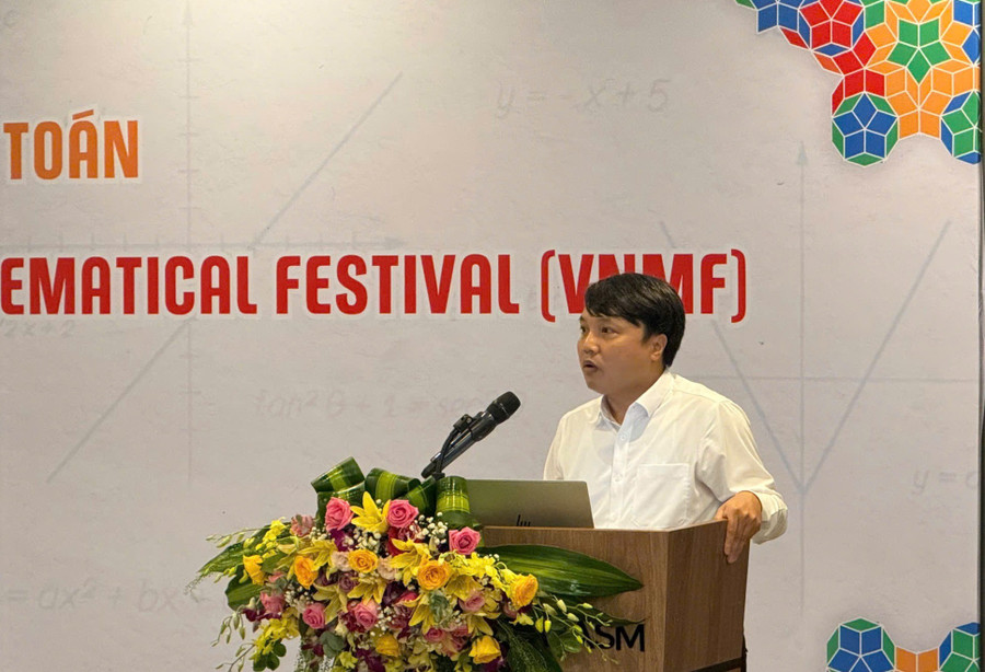 Ông Tạ Ngọc Trí, Phó Vụ trưởng Vụ Giáo dục Phổ thông (Bộ GD&ĐT) phát biểu. ong-ta-ngoc-tri.jpg