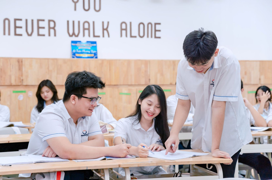 Học sinh Trường THCS-THPT Phenikaa trong giờ học.