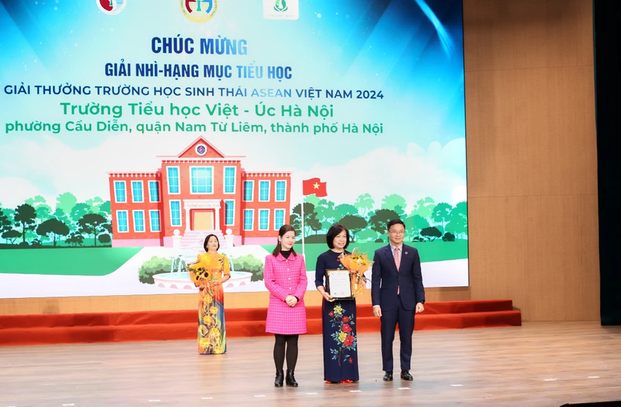 Phát triển mô hình trường học sinh thái, trường học xanh tại Việt Nam