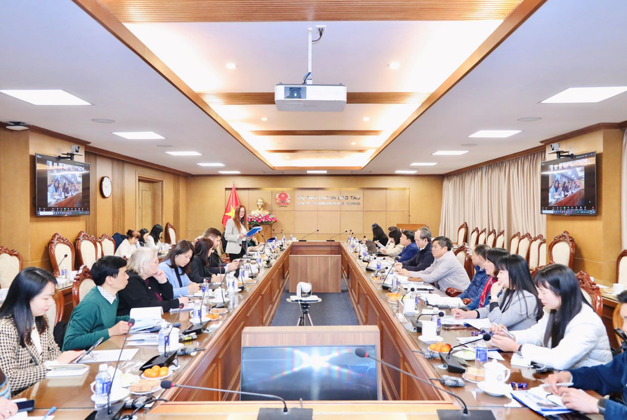 Các đại biểu dự tọa đàm tại điểm cầu Bộ GD&ĐT. Ảnh: Nguyễn Mạnh.