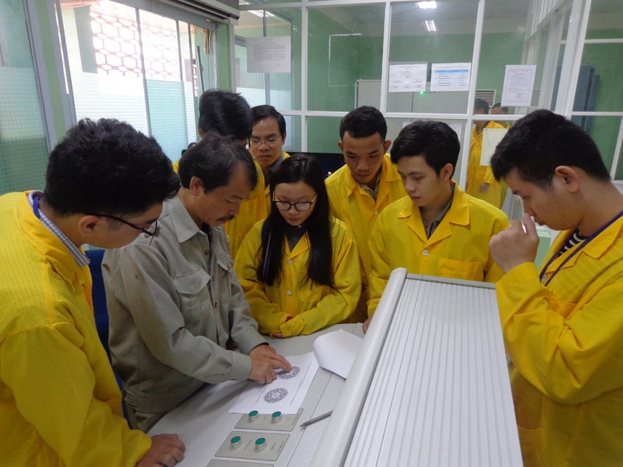 Kiến tập vận hành lò phản ứng nghiên cứu Đà Lạt. Ảnh minh họa/ITN.