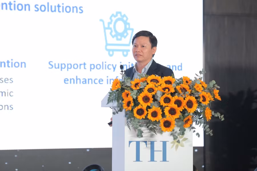 PGS.TS. Nguyễn Thanh Đề - Vụ trưởng Vụ Giáo dục Thể chất, Bộ GD&ĐT - chia sẻ tại hội thảo.