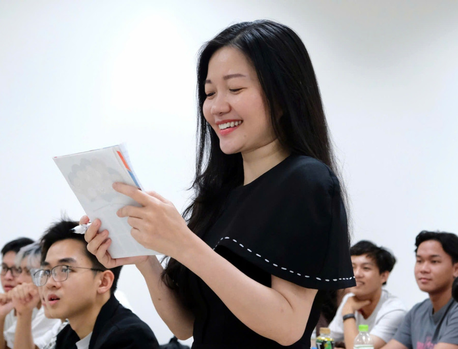 Nhà giáo Ngô Thị Thúy An là người đứng sau hàng chục công trình nghiên cứu.