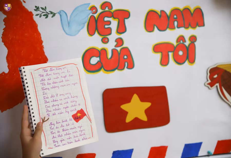 Học sinh Olympia sáng tác thơ về chủ đề “Việt Nam trong tôi”. 