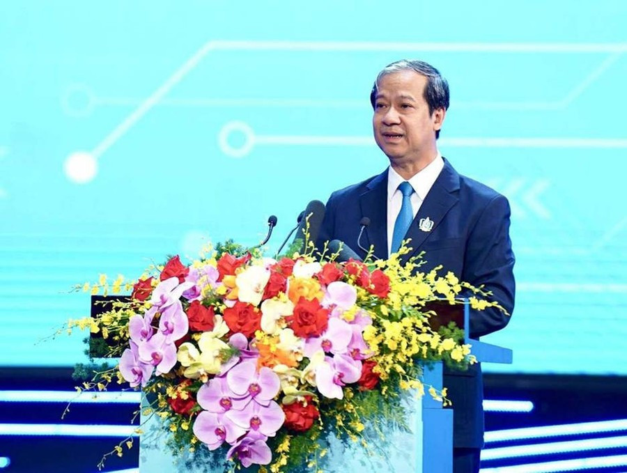 Bộ trưởng Bộ GD&ĐT Nguyễn Kim Sơn phát biểu tại buổi lễ khai giảng năm học mới 2025-2026. image-2.jpg
